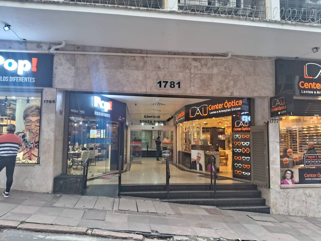 Sala Comercial no Centro Histórico de Porto Alegre/RS, localizado em Porto Alegre - RS