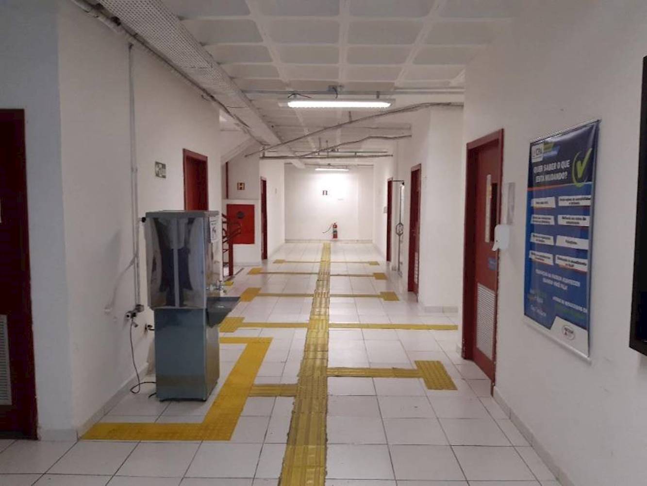 Loja Comercial no "Ed. Saint Pietro Residence" - São Mateus - Juiz de Fora/MG, localizado em Juiz De Fora - MG