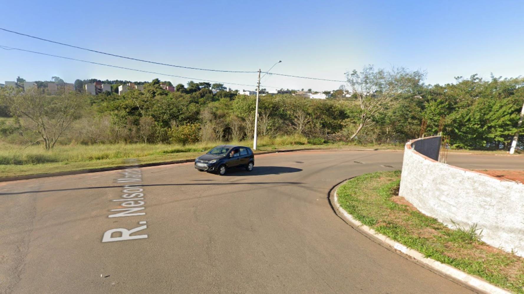 Casa no "Condomínio Residencial Lago dos Ipês" - Portal dos Pinheiros - Itapetininga /SP, localizado em Itapetininga - SP