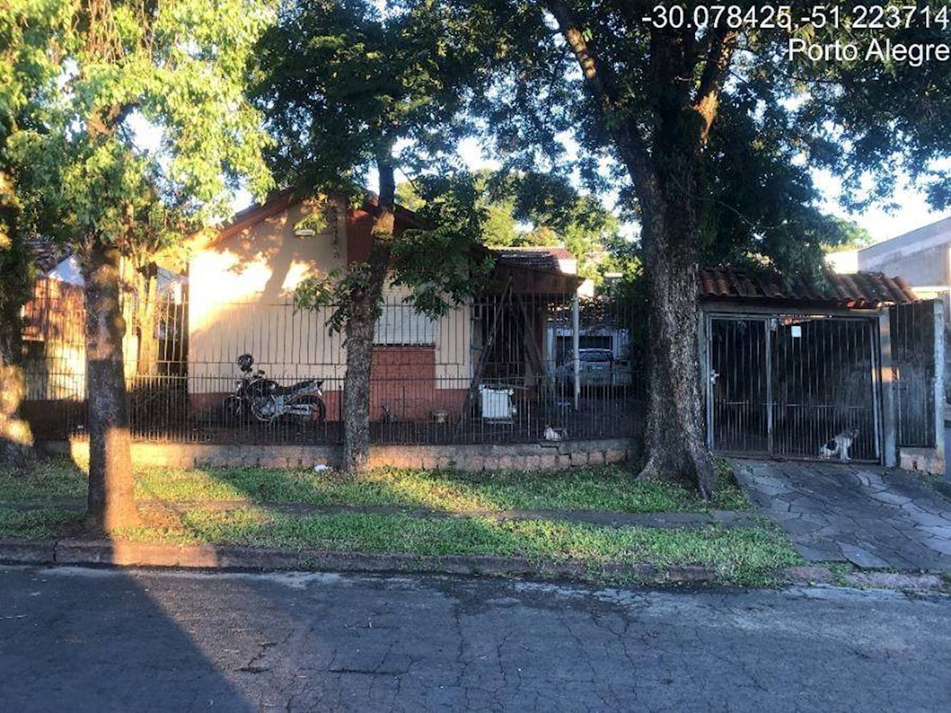 Foto de Casa em leilão em Porto Alegre - RS