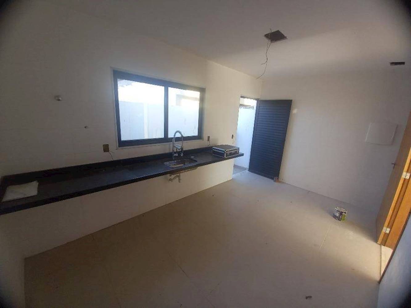 Casa em Guaratiba - Rio de Janeiro/RJ, localizado em Rio De Janeiro - RJ