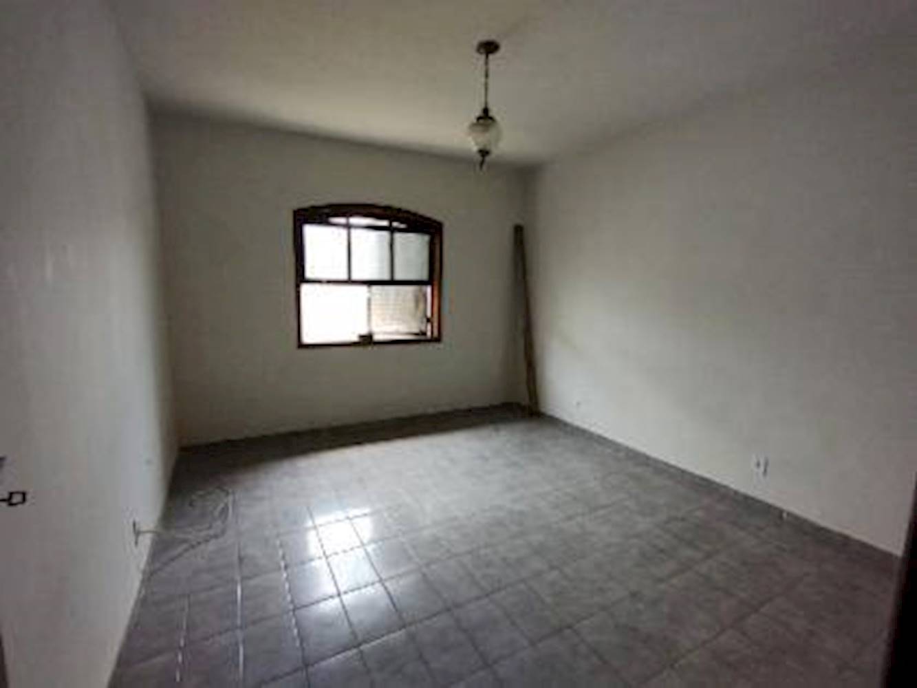Casa no Retiro da Mantiqueira em Cruzeiro/SP, localizado em Cruzeiro - SP