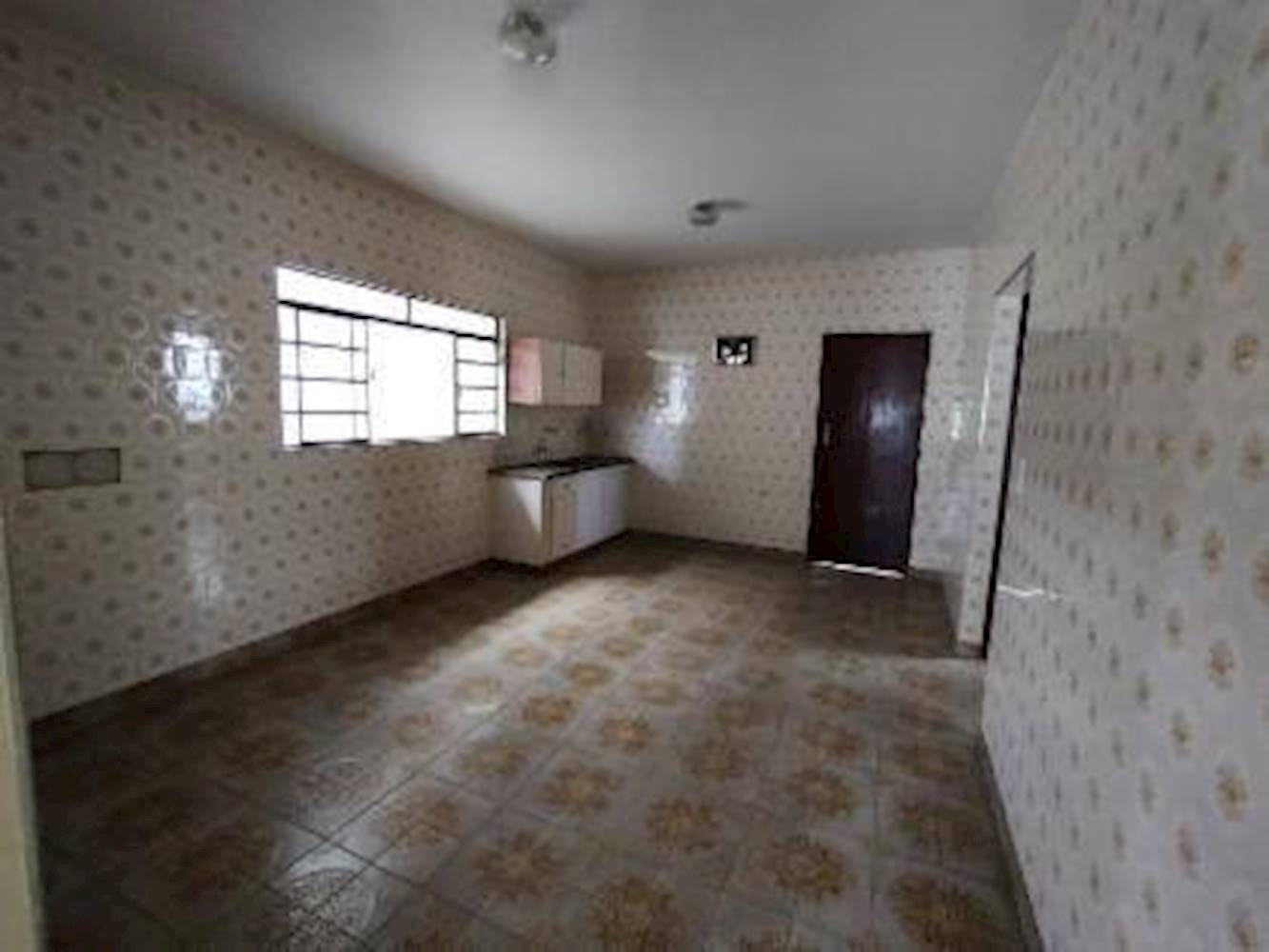 Casa no Retiro da Mantiqueira em Cruzeiro/SP, localizado em Cruzeiro - SP