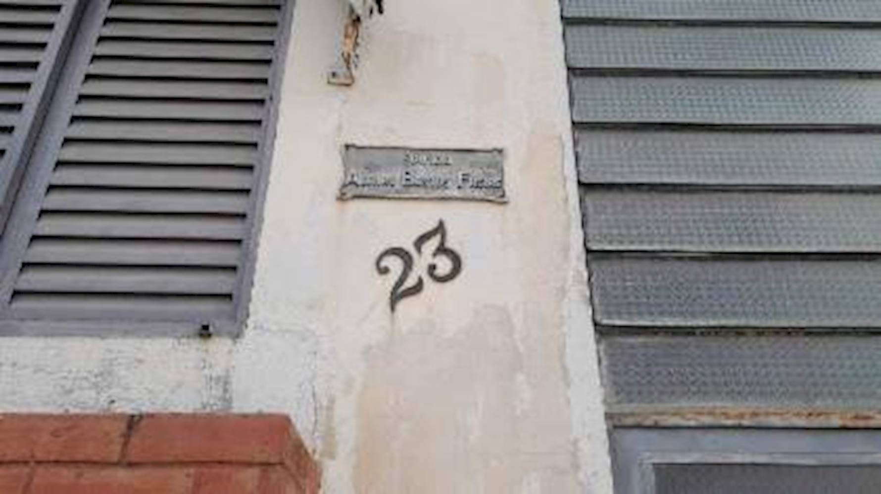 Apartamento no "Edifício Dr. José Nazareno" - Centro - Leopoldina/MG, localizado em Leopoldina - MG