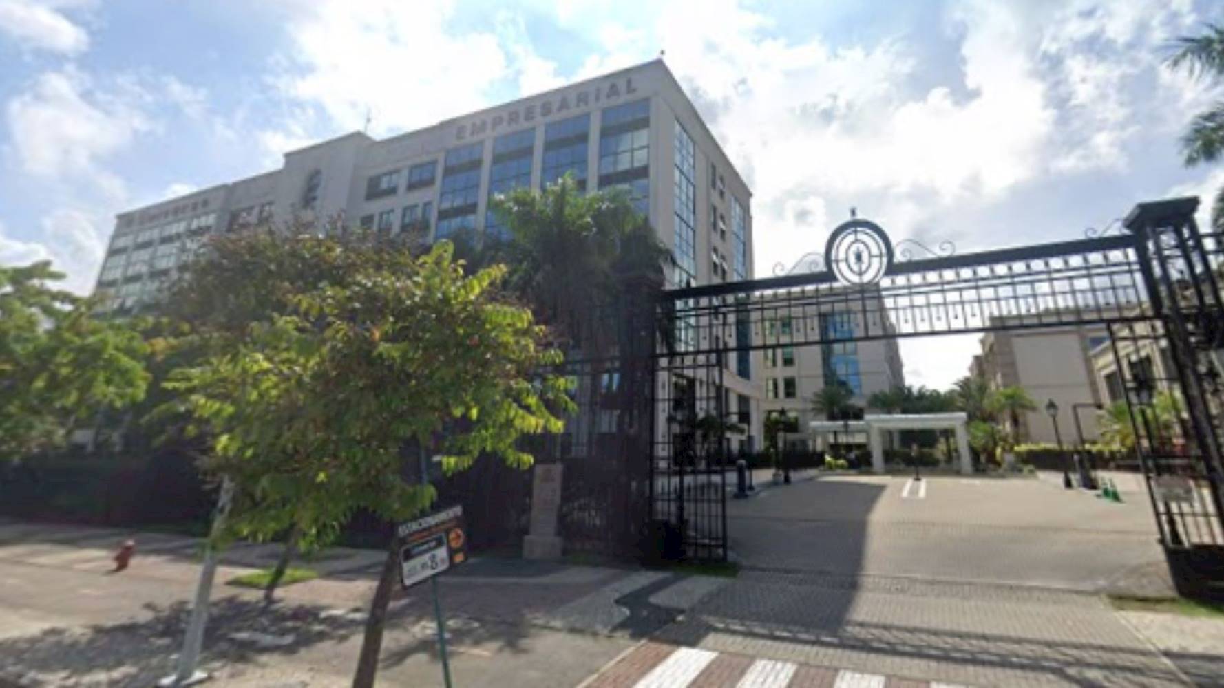 Sala comercial no "Condomínio Universe Empresarial" - Jacarepaguá - Rio de Janeiro/RJ, localizado em Rio De Janeiro - RJ