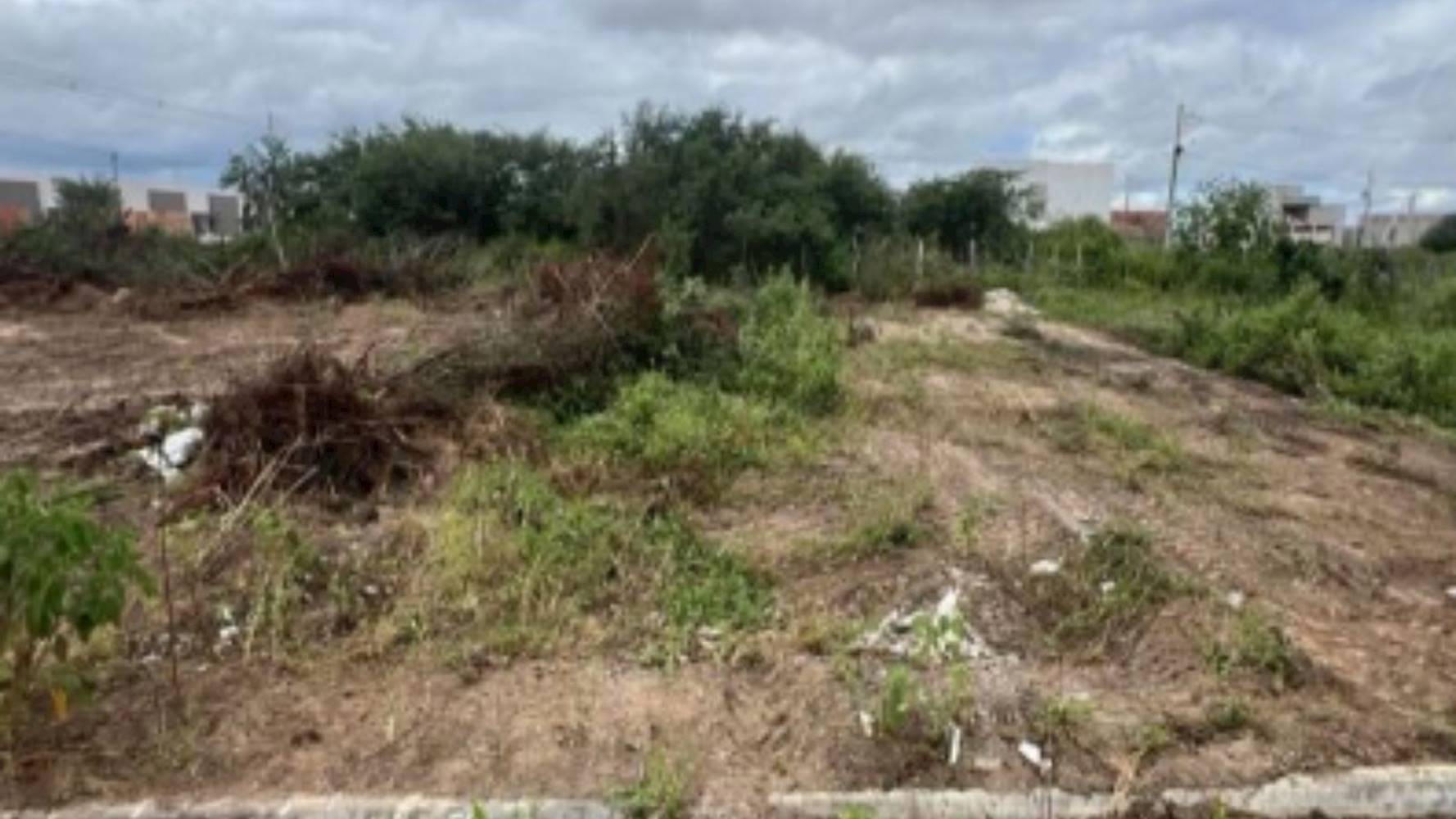 Imagem do imóvel Terreno no Loteamento Veredas Feira de Santana -  Registro - Feira de Santana/BA