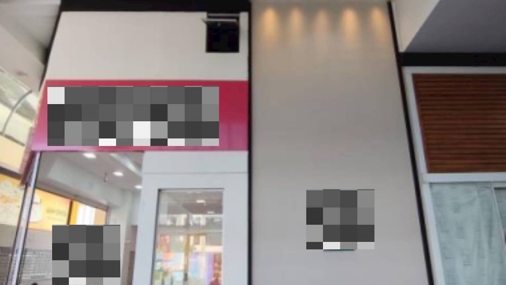 Loja no "Centro Empresarial Barra Shopping" - Barra da Tijuca - Rio de Janeiro/RJ, localizado em Rio De Janeiro - RJ