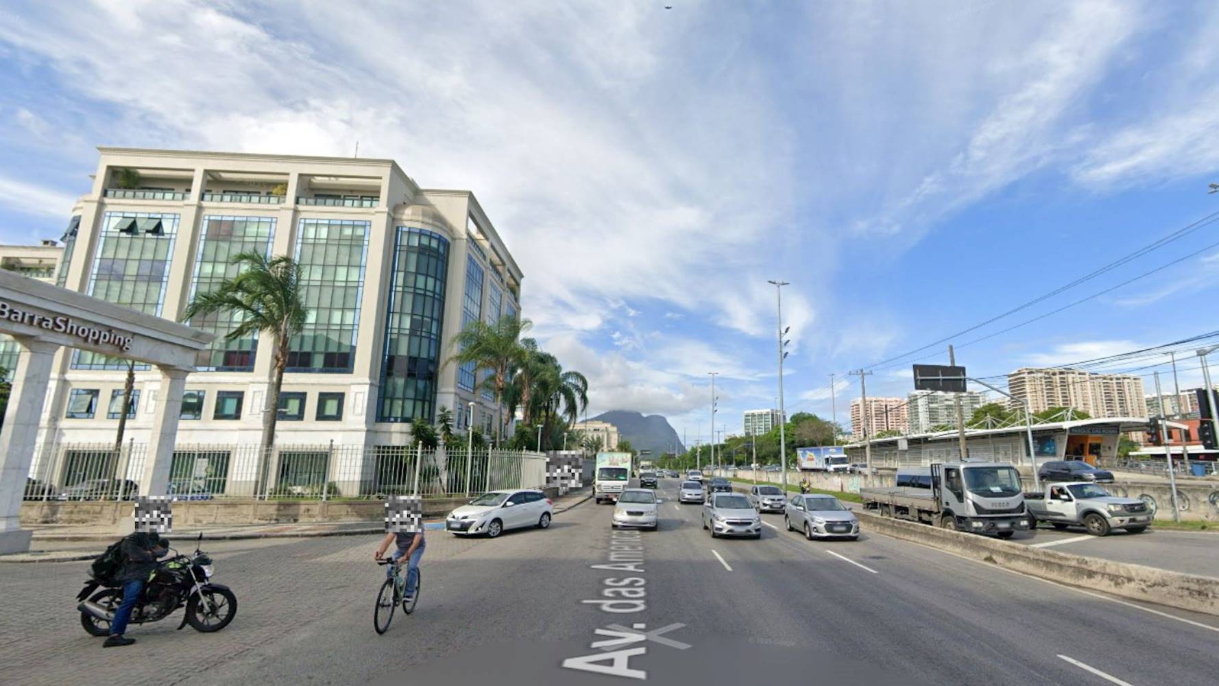 Loja no "Centro Empresarial Barra Shopping" - Barra da Tijuca - Rio de Janeiro/RJ, localizado em Rio De Janeiro - RJ