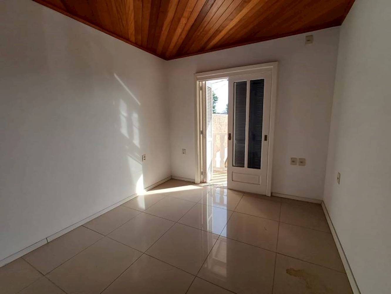 Casa em Estância Velha - Canoas/RS, localizado em Canoas - RS