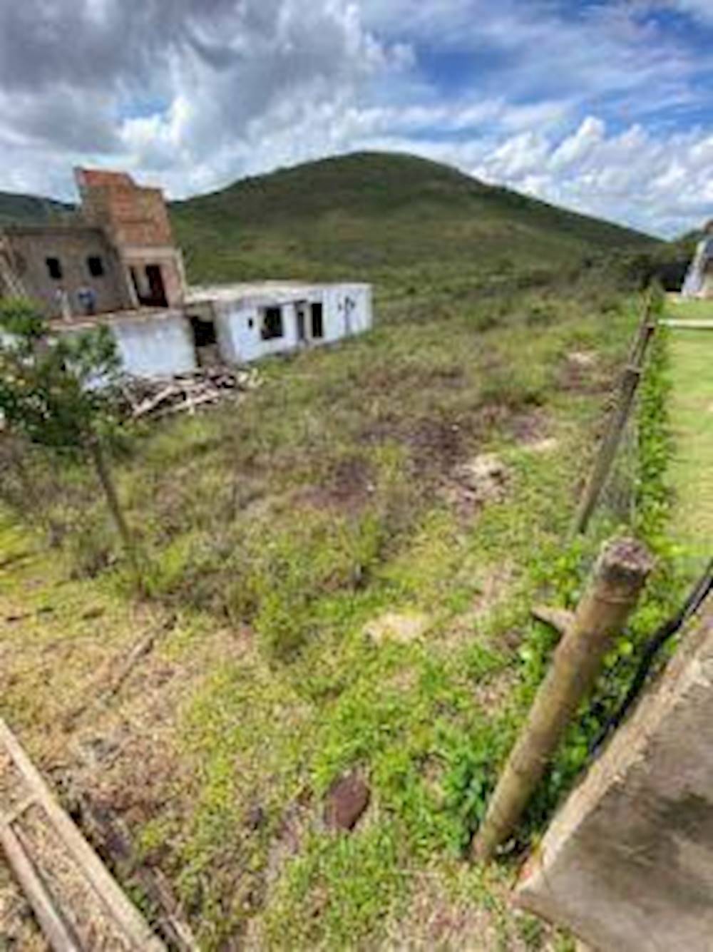 Terreno no Balneário Agua Limpa - Nova Lima/MG, localizado em Nova Lima - MG