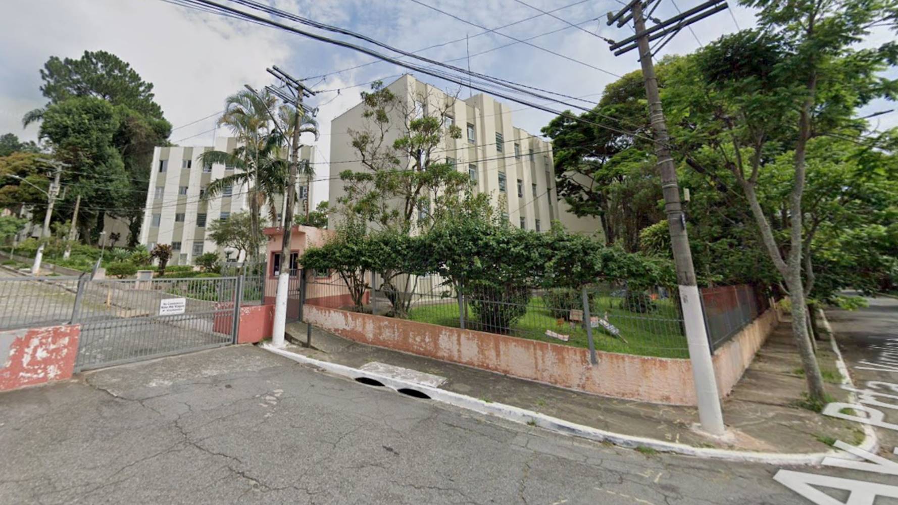 Imagem do imóvel Apartamento no "Edifício Jasmin"- Barro Branco - São Paulo/SP