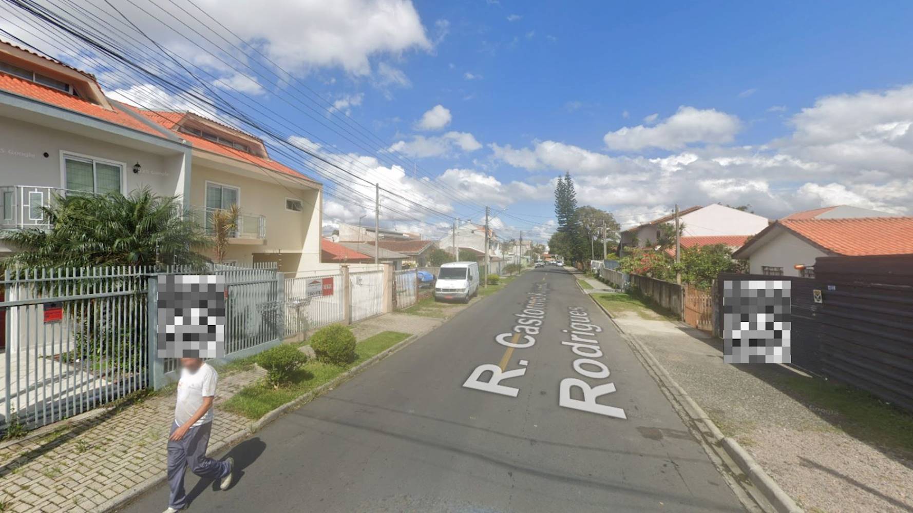 Casa no Bairro Cajuru - Curitiba/PR, localizado em Curitiba - PR