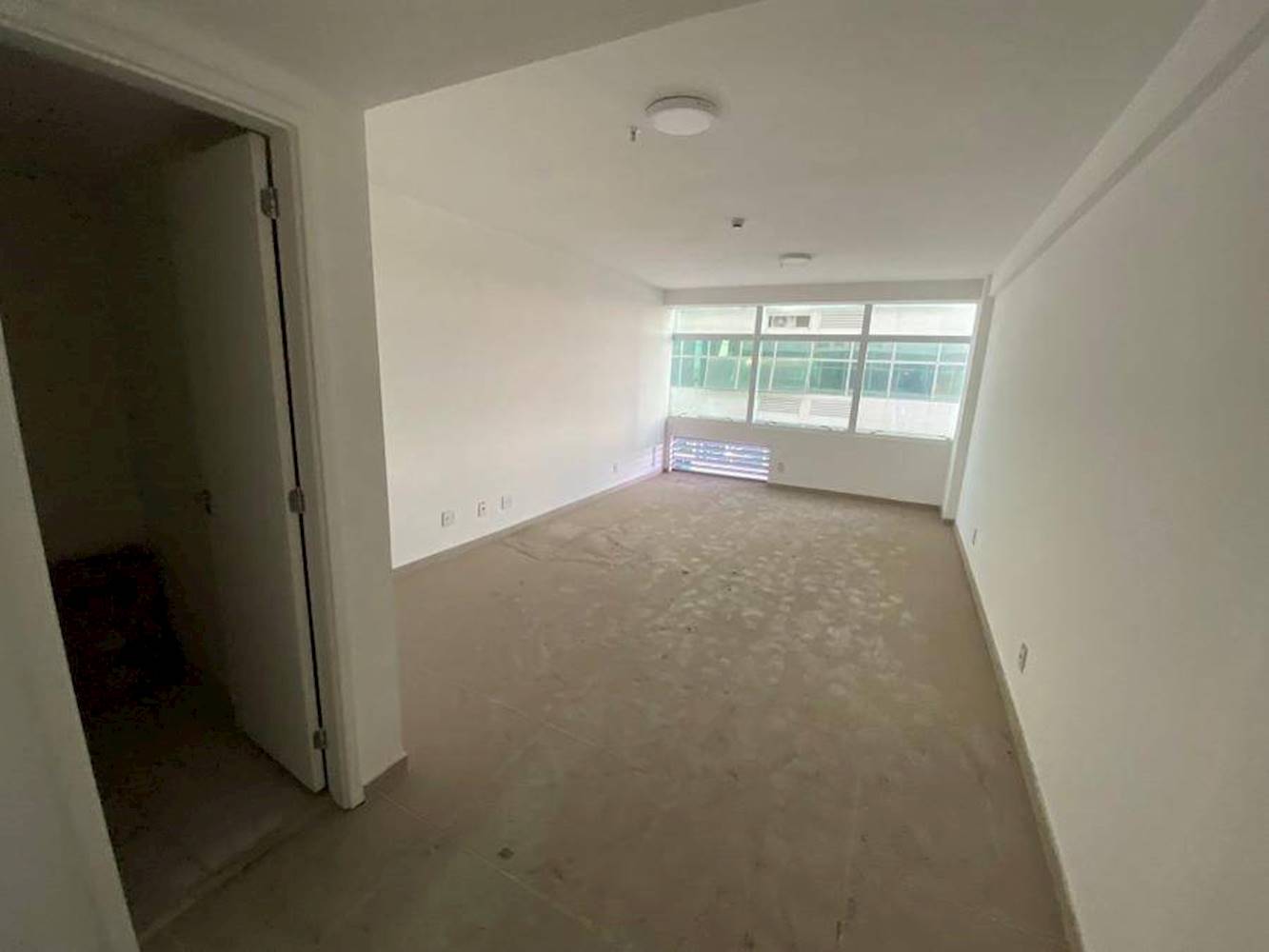 Sala Comercial no Jardim Imperial - Itaboraí/RJ, localizado em Itaboraí - RJ