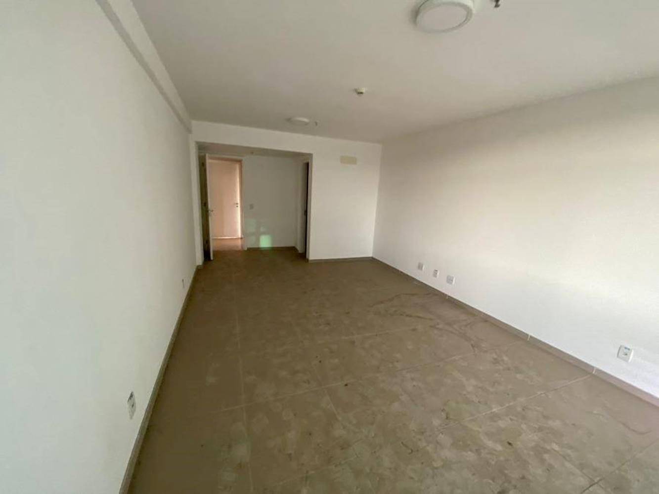 Sala Comercial no Jardim Imperial - Itaboraí/RJ, localizado em Itaboraí - RJ