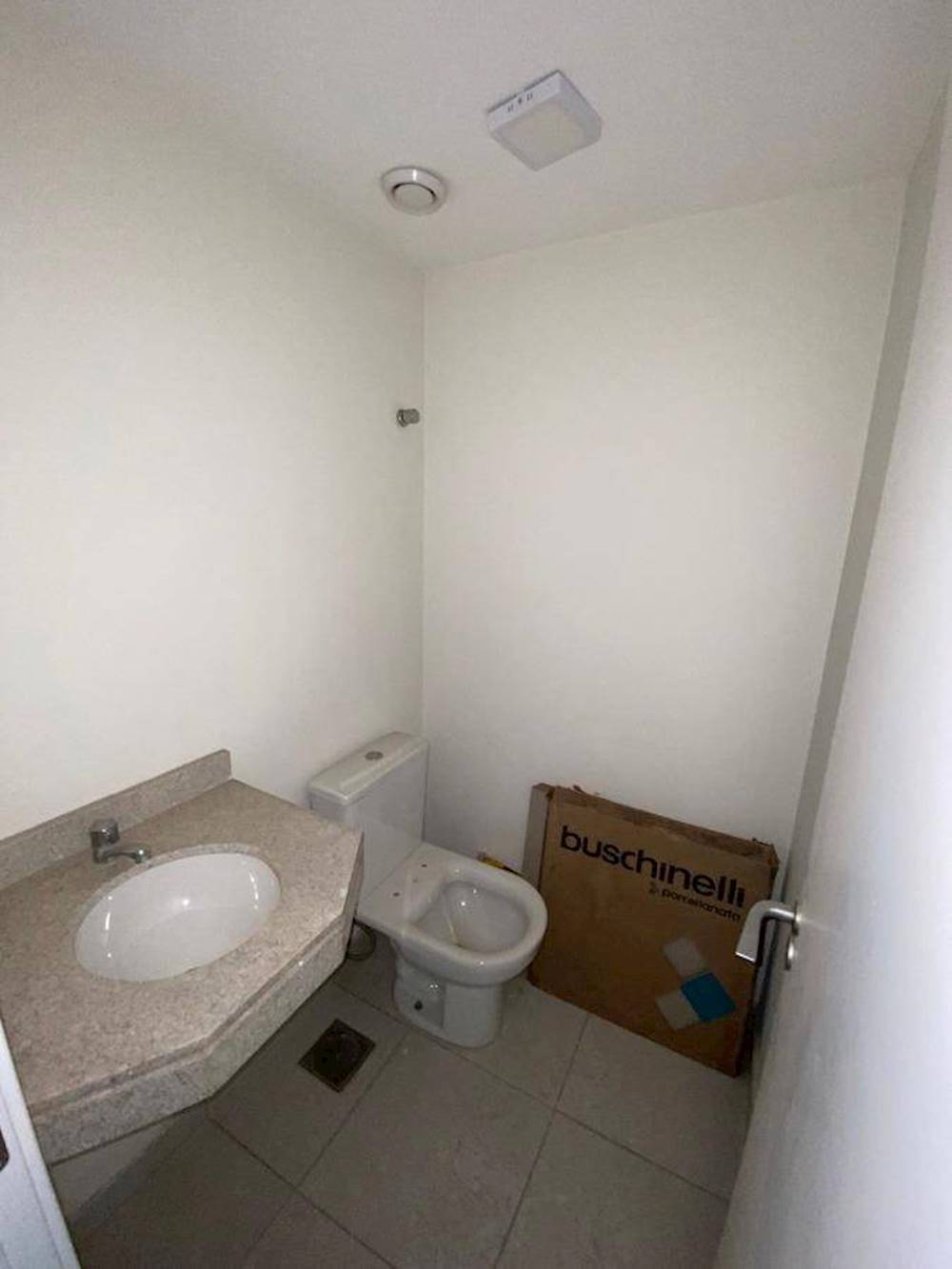 Sala Comercial no Jardim Imperial - Itaboraí/RJ, localizado em Itaboraí - RJ