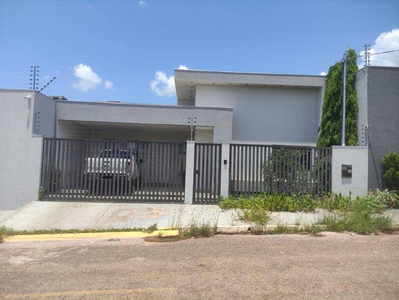 Imagem do imóvel Casa no Loteamento Parque Dos Lirios - Rondonópolis/MT