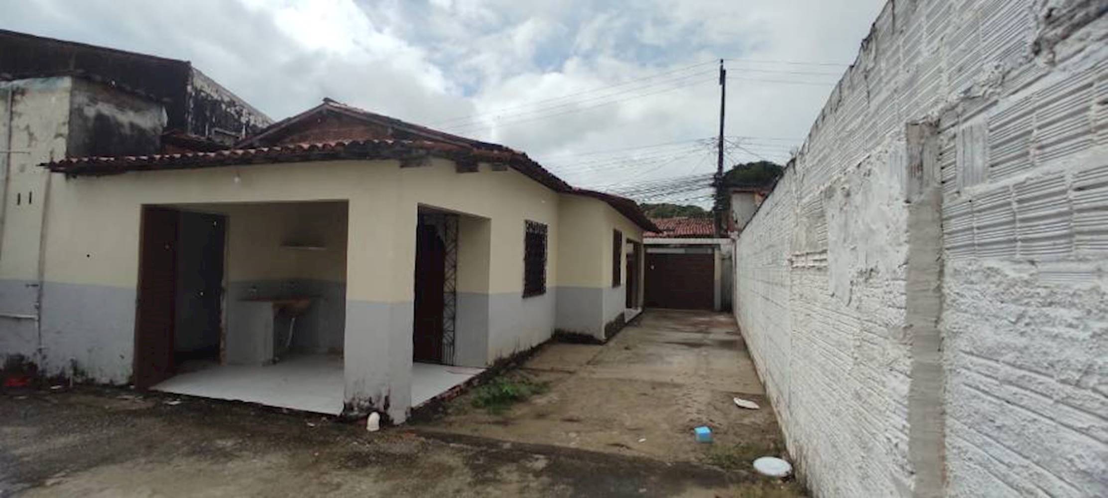 Casa em Guajeru - Fortaleza/CE, localizado em Fortaleza - CE
