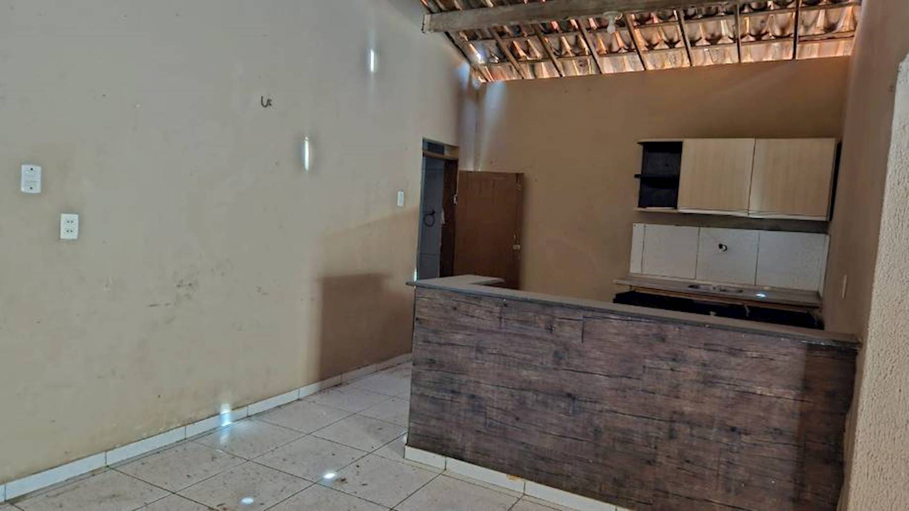 Casa em Guajeru - Fortaleza/CE, localizado em Fortaleza - CE