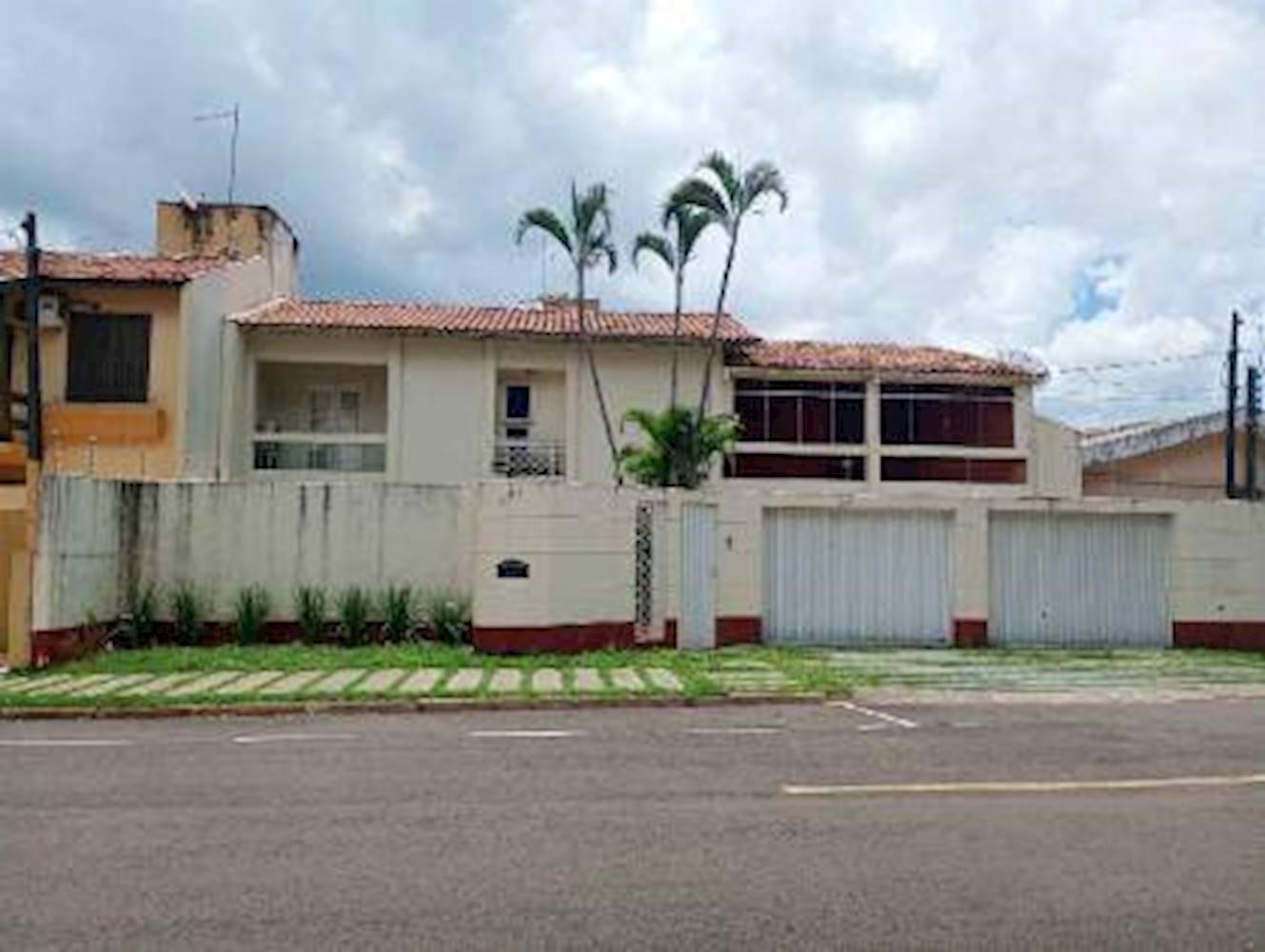 Casa no Jardim Petrópolis - Londrina/PR, localizado em Londrina - PR