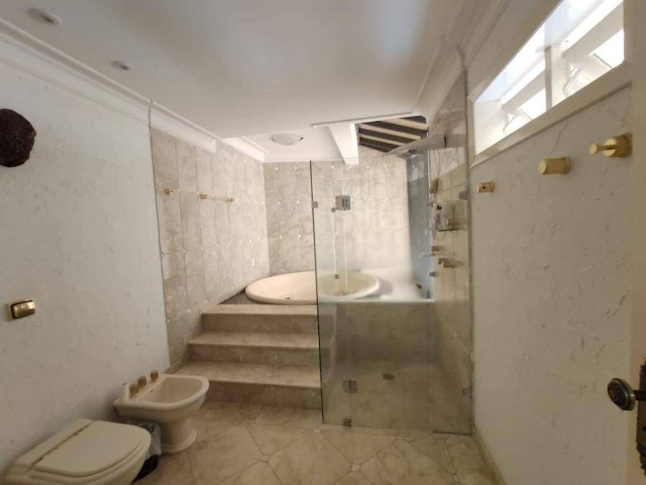 Casa no Jardim Petrópolis - Londrina/PR, localizado em Londrina - PR