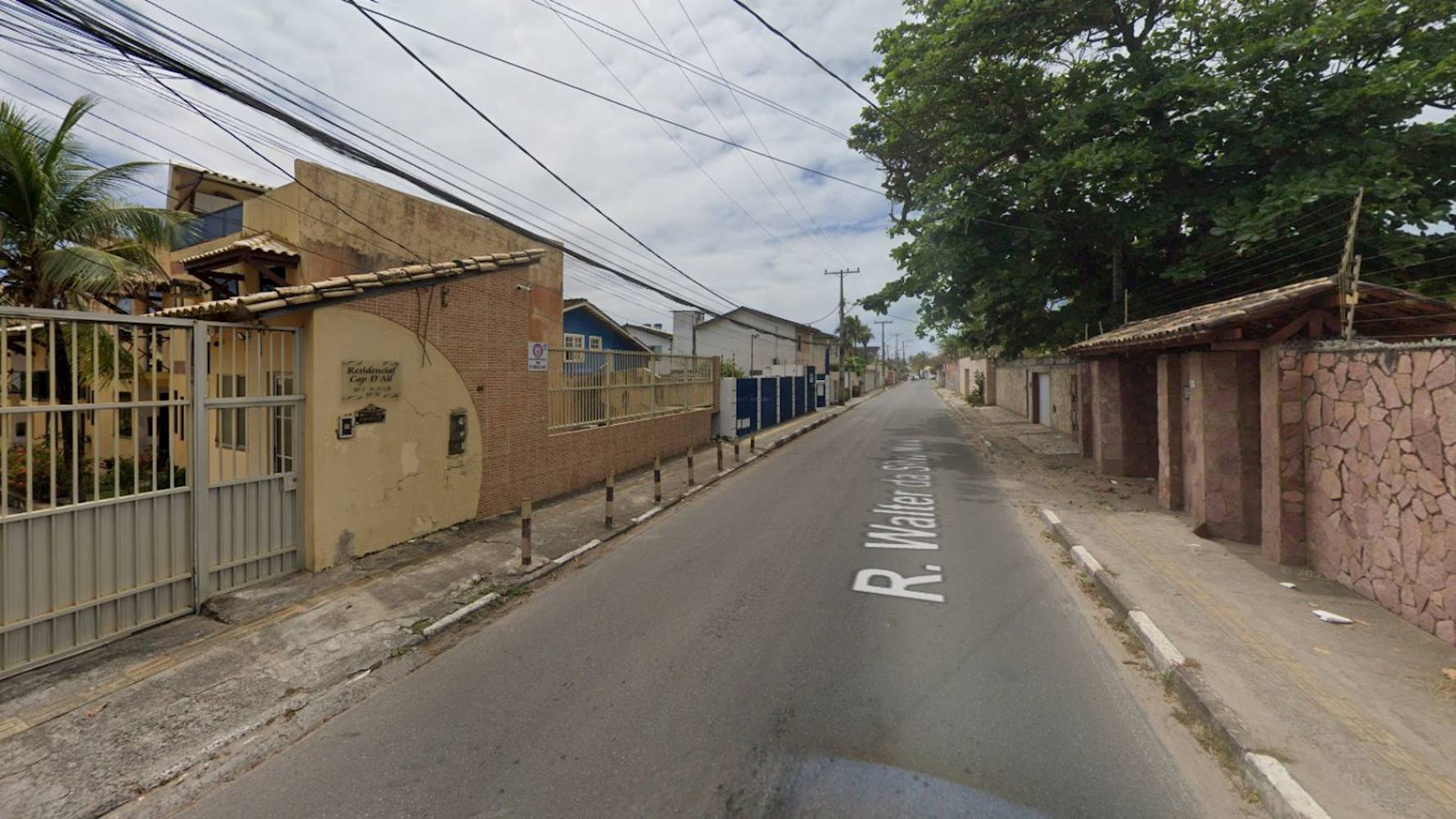 Casa no "Condomínio Residencial Cap D'ail' - Ipitanga - Lauro de Freitas/ BA, localizado em Lauro De Freitas - BA