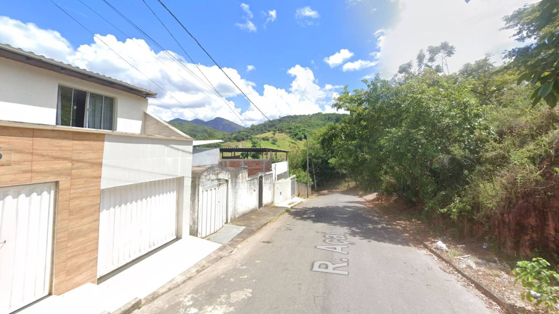 Casa no Bairro Floresta - Coronel Fabriciano/MG, localizado em Coronel Fabriciano - MG