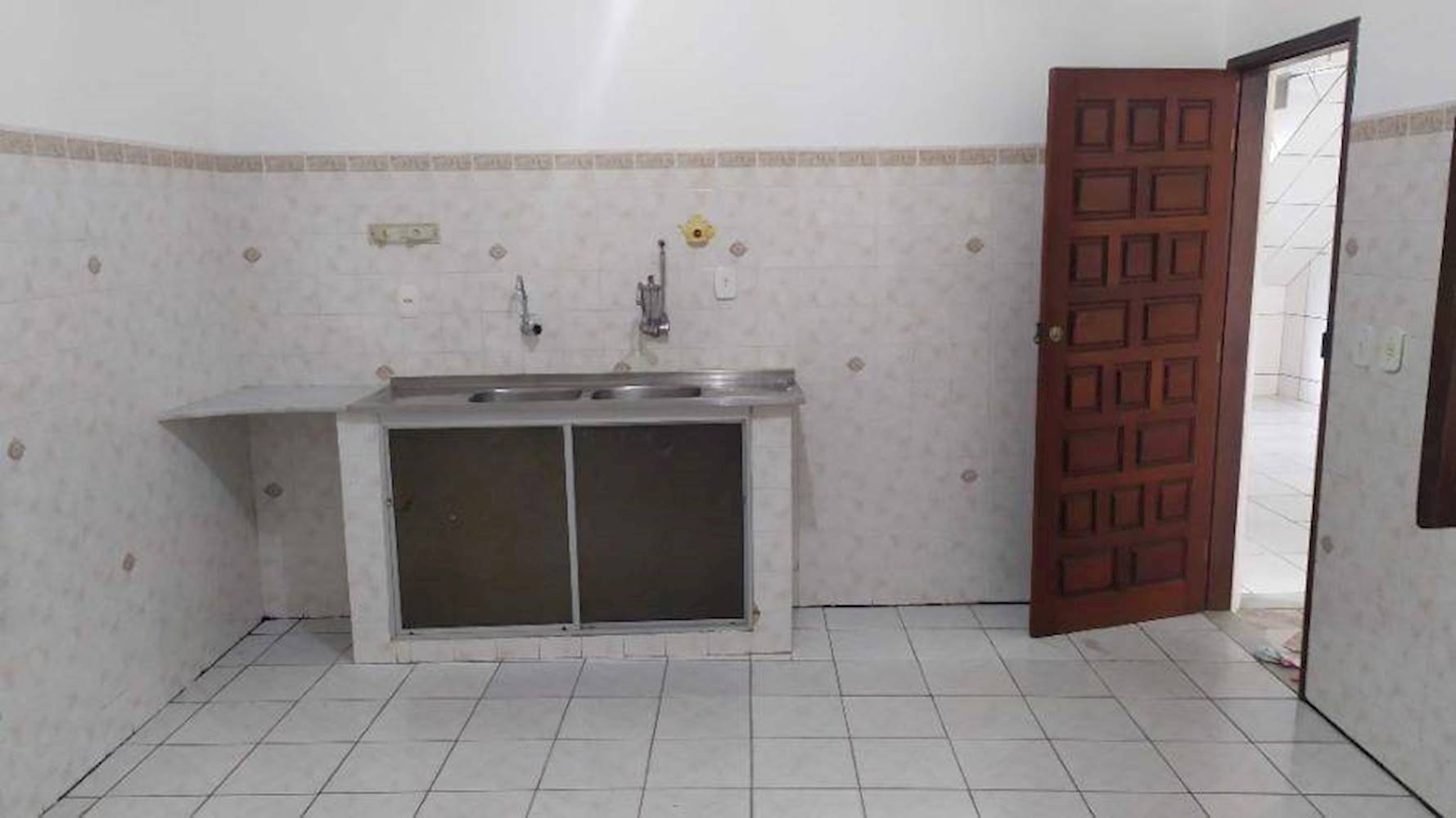 Casa em Gleba A - Camaçari/BA, localizado em Camaçari - BA