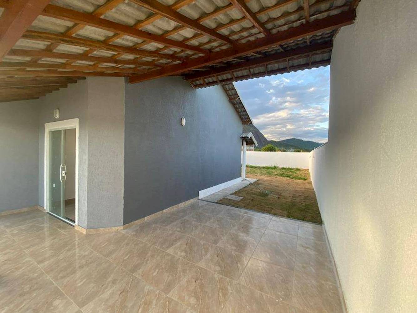 Casa no Loteamento Jardim Atlântico - Maricá/RJ, localizado em Maricá - RJ