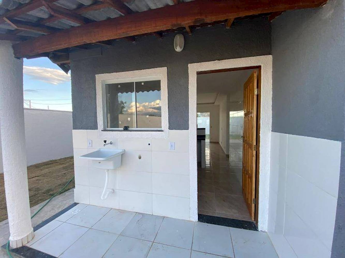 Casa no Loteamento Jardim Atlântico - Maricá/RJ, localizado em Maricá - RJ