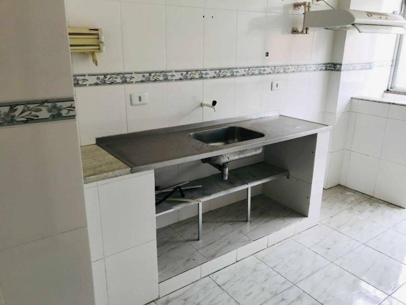 Apartamento no Engenheiro Leal - Rio De Janeiro/RJ, localizado em Rio De Janeiro - RJ