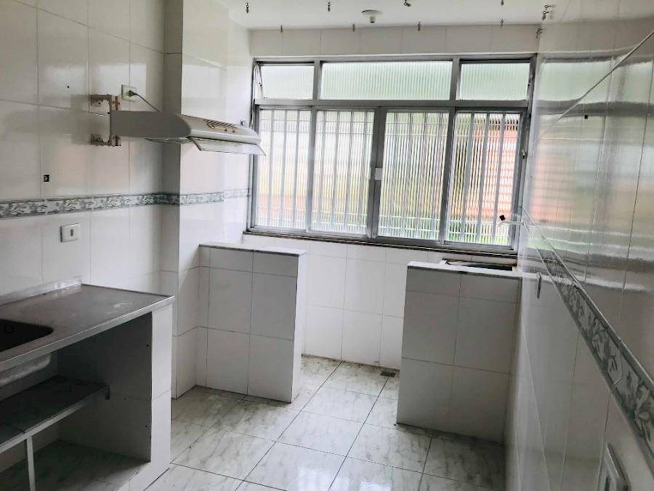 Apartamento no Engenheiro Leal - Rio De Janeiro/RJ, localizado em Rio De Janeiro - RJ