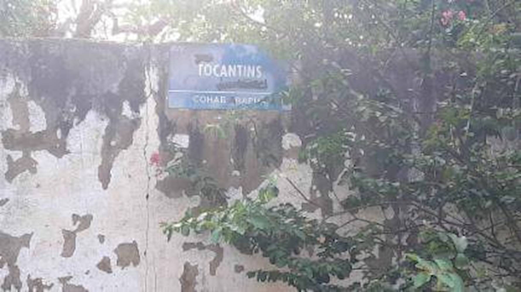 Casa no Conjunto Habitacional Jardim Arapuã - Jales/SP, localizado em Jales - SP