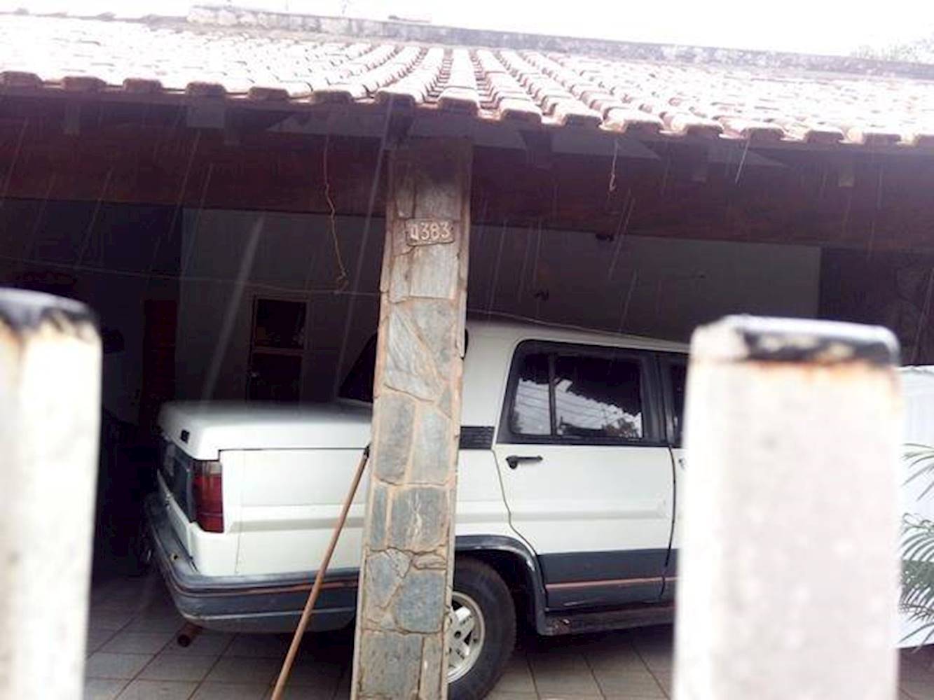 Casa no Conjunto Habitacional Jardim Arapuã - Jales/SP, localizado em Jales - SP
