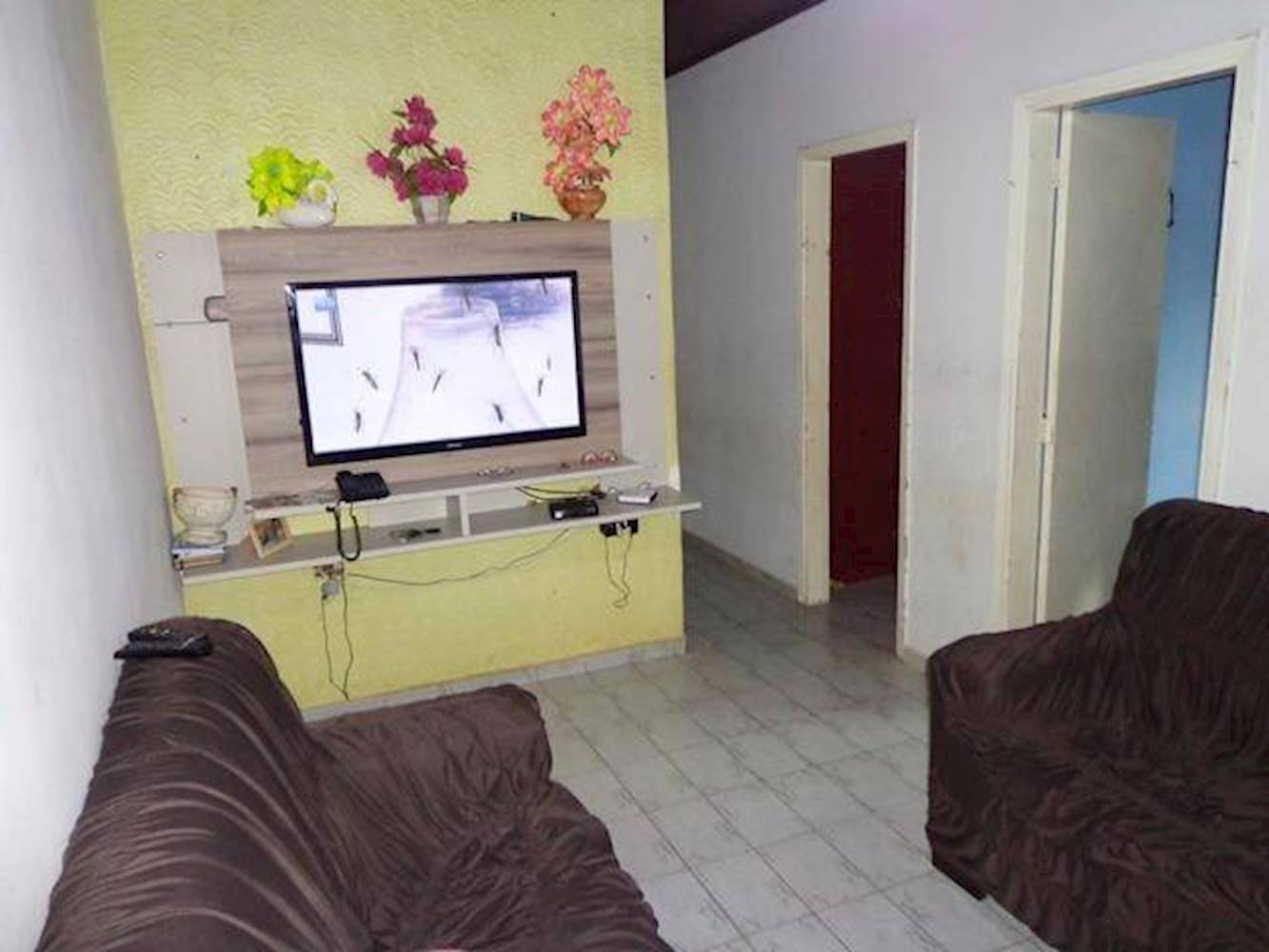 Casa no Conjunto Habitacional Jardim Arapuã - Jales/SP, localizado em Jales - SP