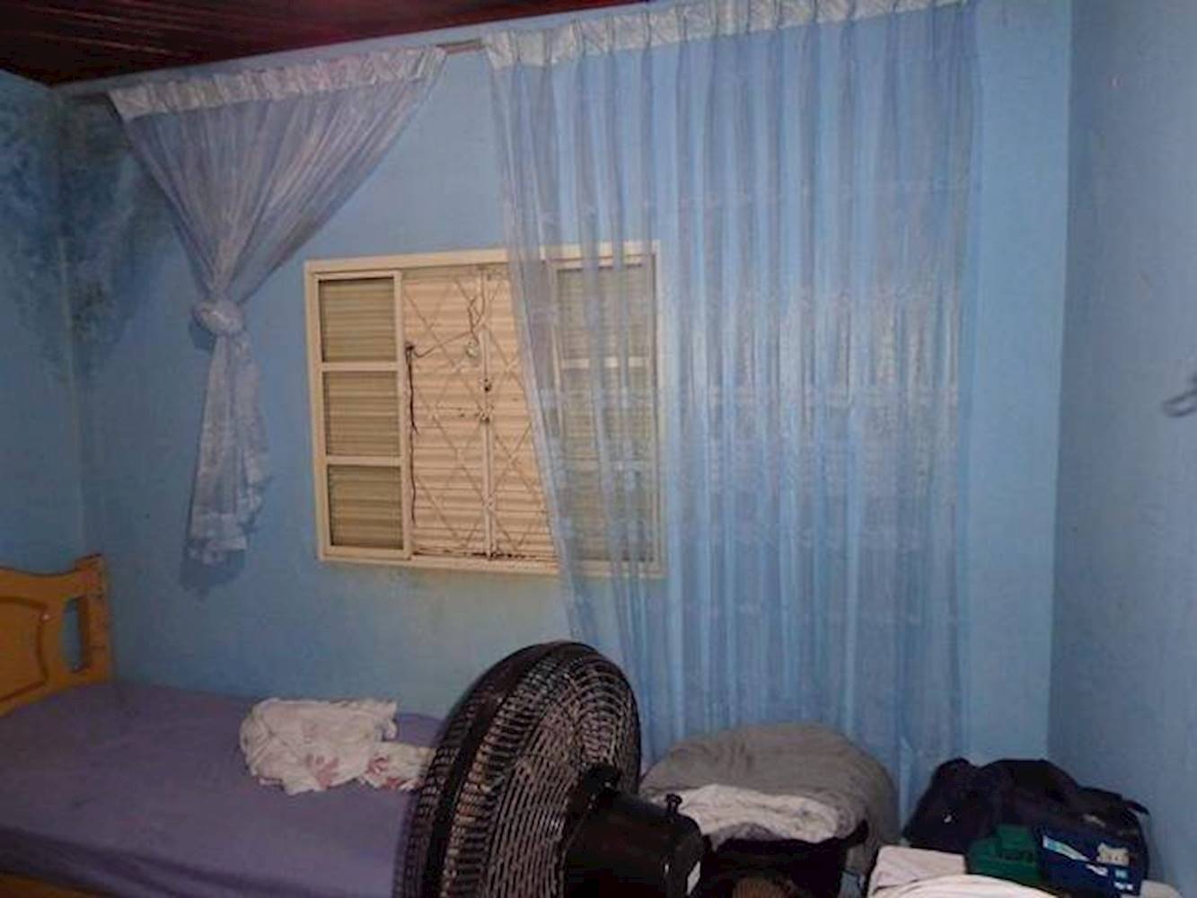 Casa no Conjunto Habitacional Jardim Arapuã - Jales/SP, localizado em Jales - SP