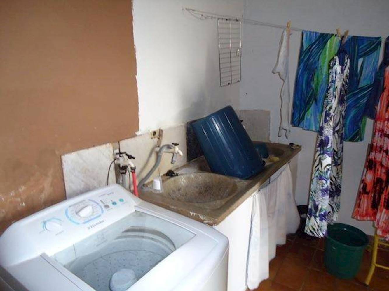 Casa no Conjunto Habitacional Jardim Arapuã - Jales/SP, localizado em Jales - SP
