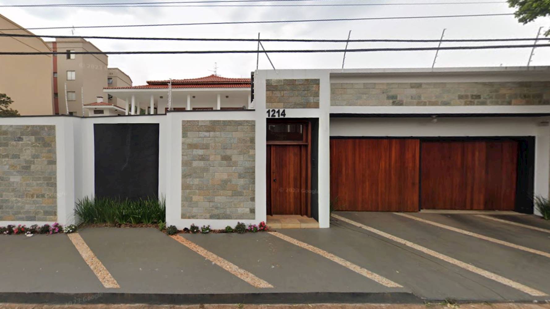 Casa no Jardim São Carlos em São Carlos/SP, localizado em São Carlos - SP