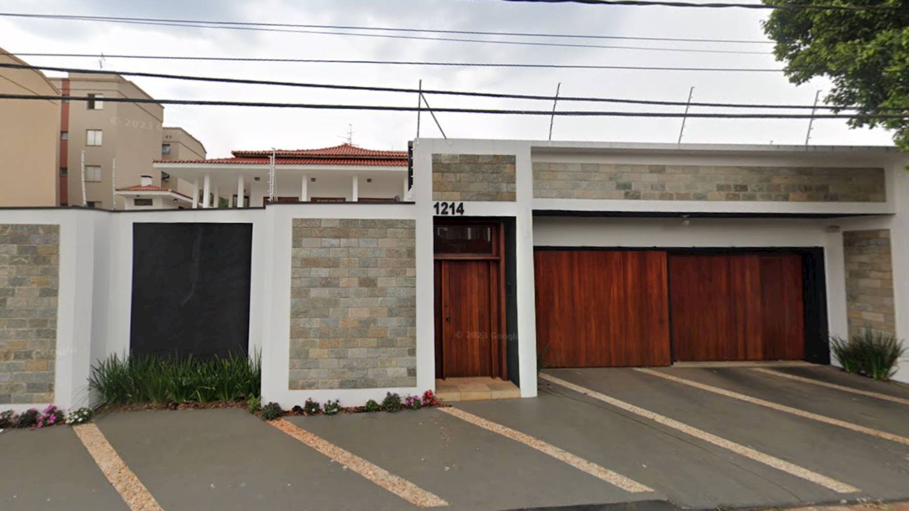 Casa no Jardim São Carlos em São Carlos/SP, localizado em São Carlos - SP