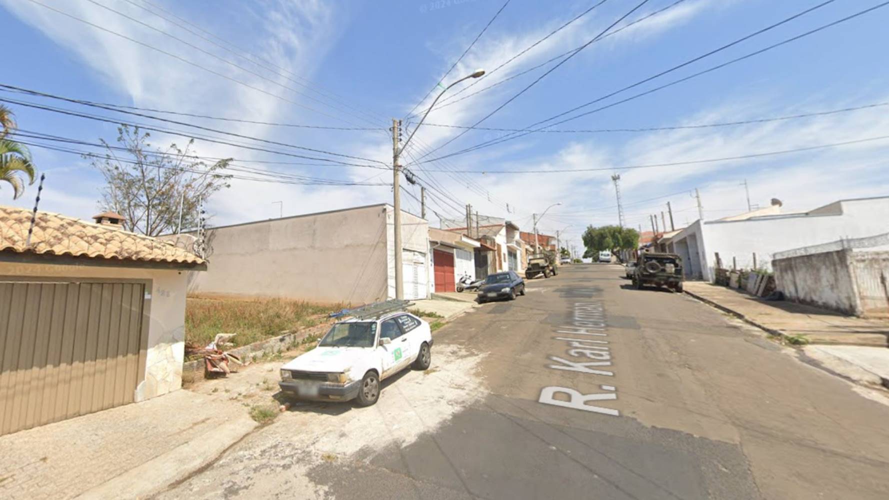 Casa no Jardim Munique em São Carlos/SP, localizado em São Carlos - SP