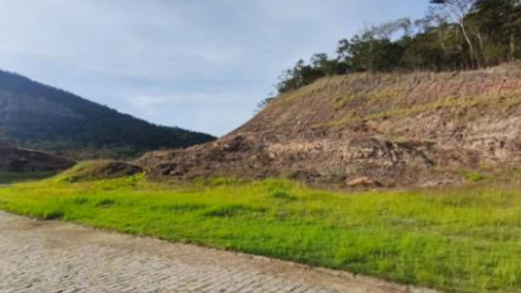 Imagem do imóvel Terreno no Condomínio Ecológico Residencial Pedra do Vale - Pilar - Maricá/RJ