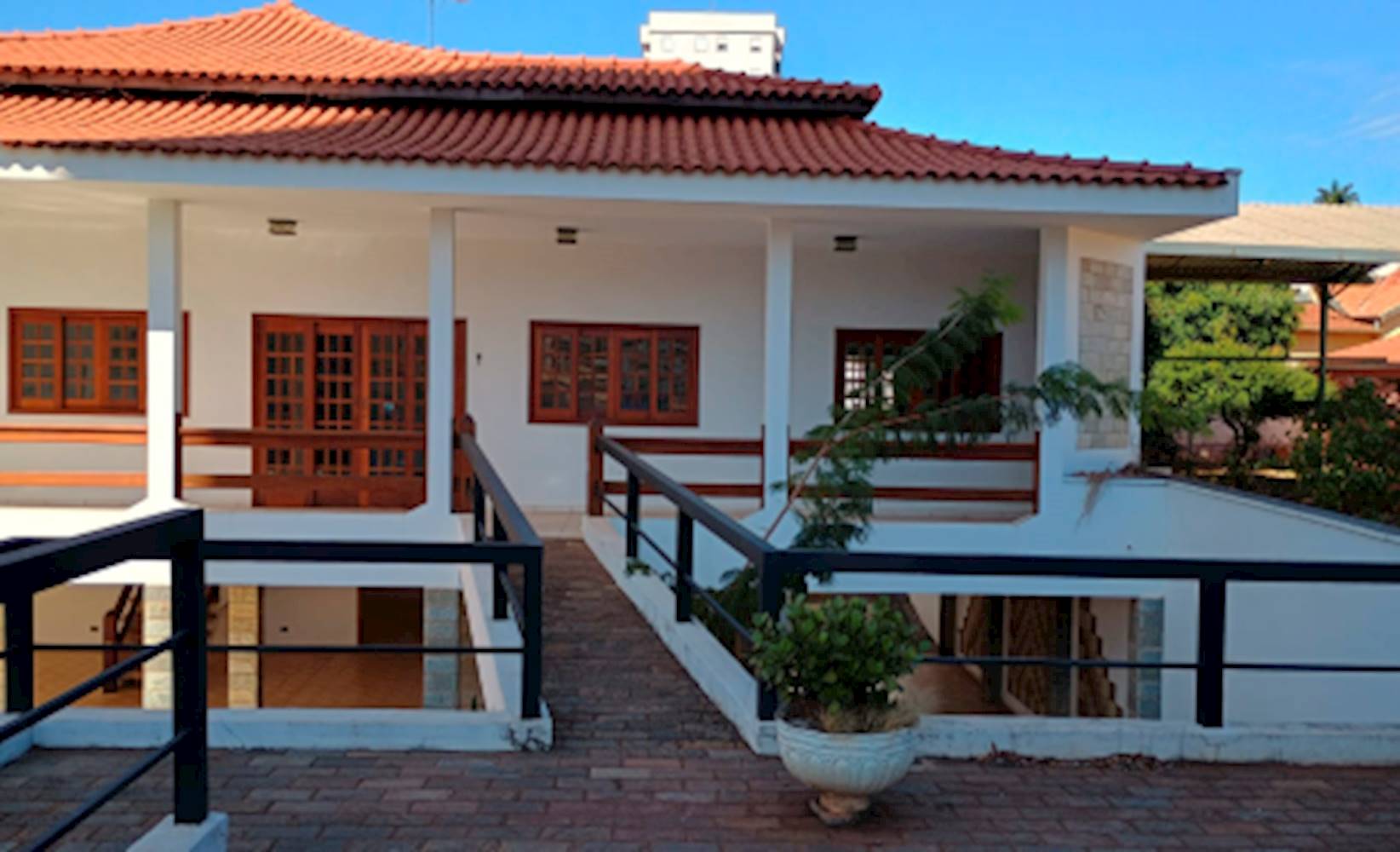 Casa no Jardim São Carlos em São Carlos/SP, localizado em São Carlos - SP