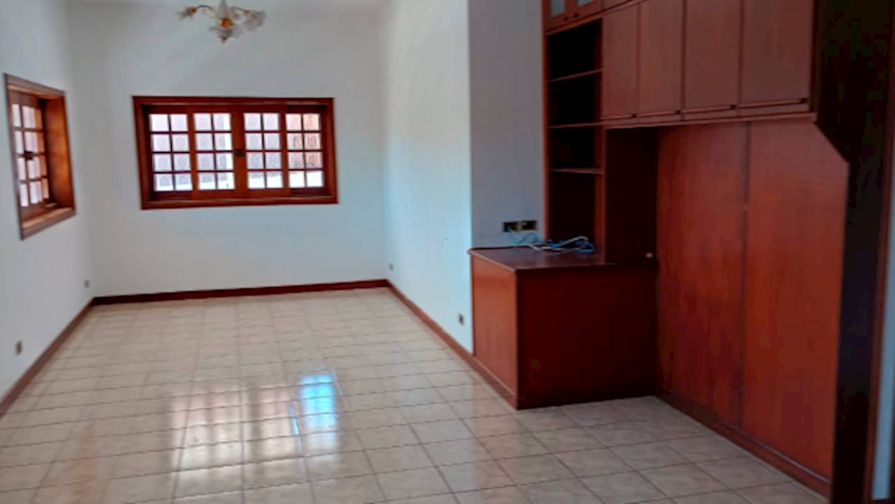 Casa no Jardim São Carlos em São Carlos/SP, localizado em São Carlos - SP