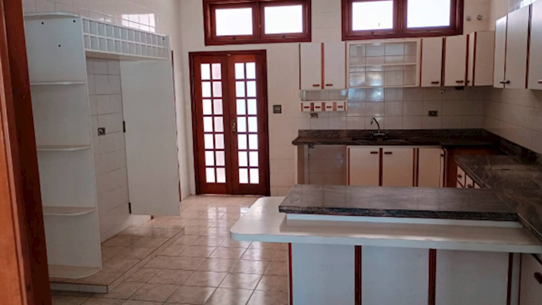 Casa no Jardim São Carlos em São Carlos/SP, localizado em São Carlos - SP