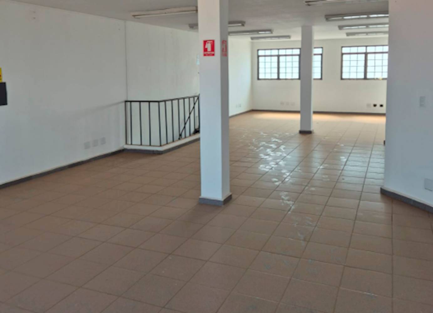 Galpão no Jardim Nova Santa Paula em São Carlos/SP, localizado em São Carlos - SP