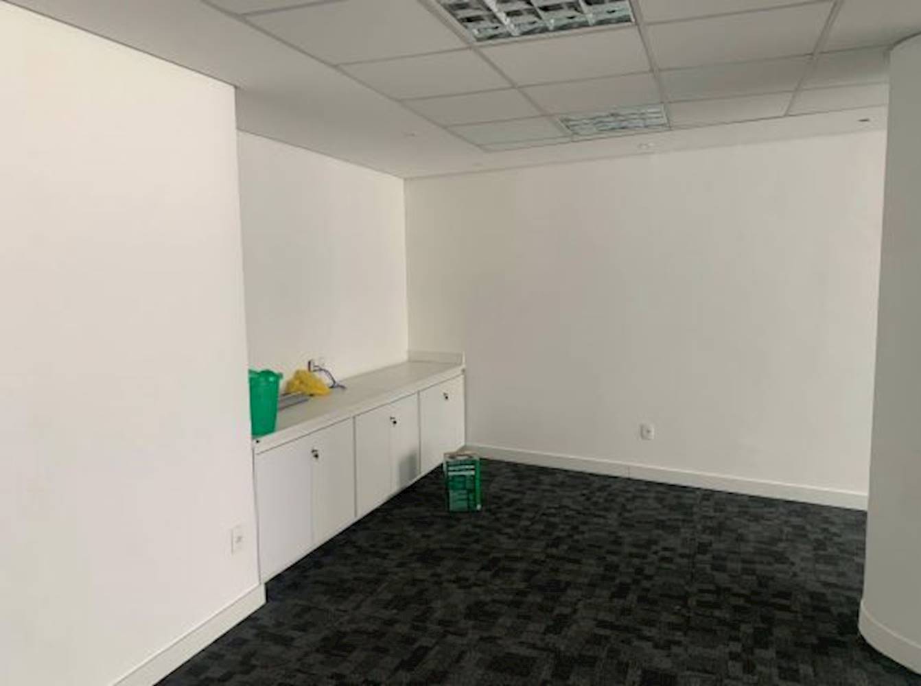 Sala Comercial (F - 3° Andar) no "Edifício Paulista" - Centro - São Paulo/SP, localizado em São Paulo - SP
