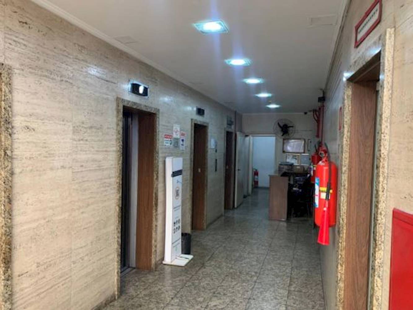 Sala Comercial (F - 3° Andar) no "Edifício Paulista" - Centro - São Paulo/SP, localizado em São Paulo - SP