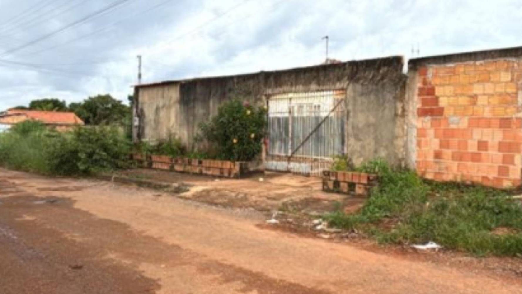 Casa no Jardim Dom Bosco em Cidade Ocidental/GO, localizado em Cidade Ocidental - GO, bairro Jardim Dom Bosco