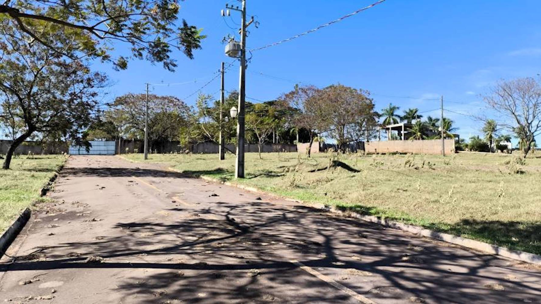 Terreno no Parque Residencial Viva em Pérola/PR, localizado em Pérola - PR, bairro Pérola