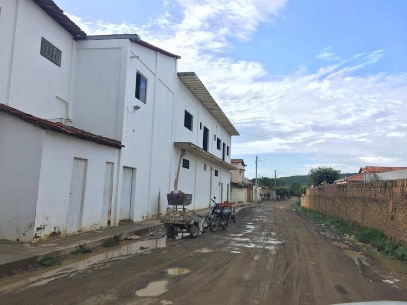 Casa no Parque De Exposiçâo - Santa Maria Da Vitória/BA, localizado em Santa Maria Da Vitória - BA, bairro Parque De Exposicao