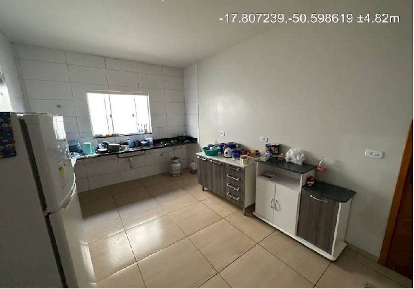 Casa no Centro - Santa Helena De Goiás/GO, localizado em Santa Helena De Goiás - GO, bairro Centro
